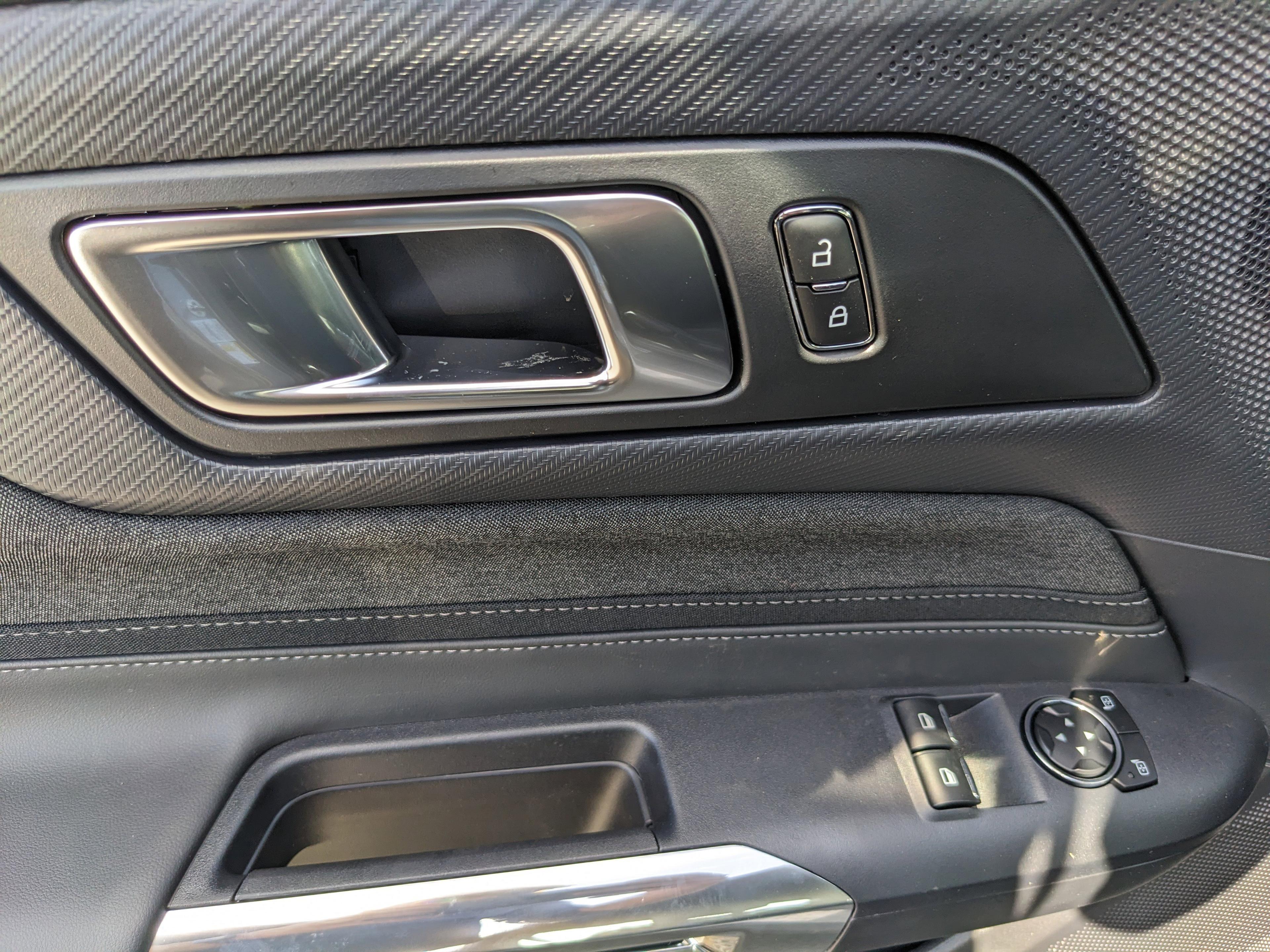 Ford Mustang Ecoboost - Thumbnail 16