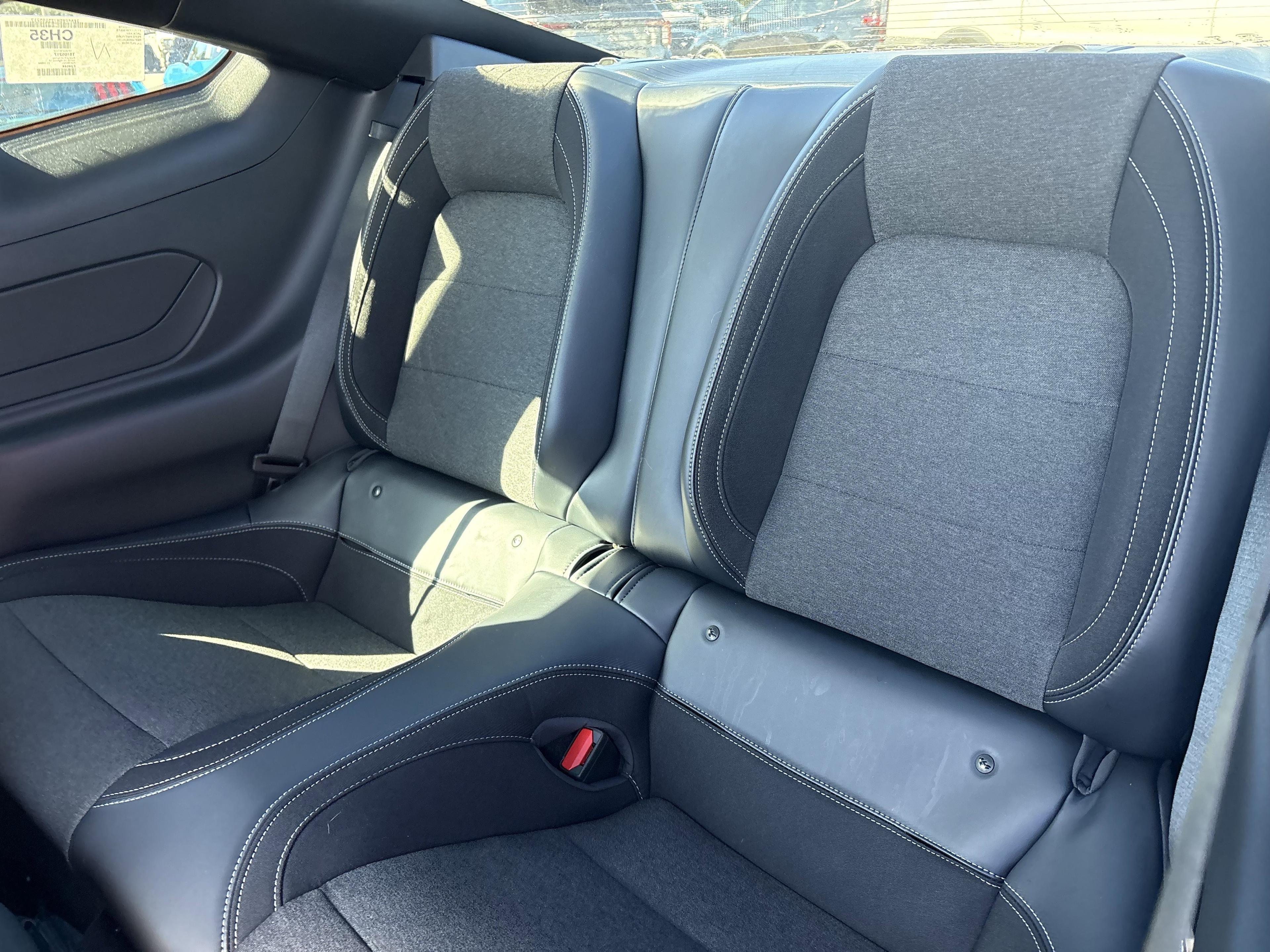 Ford Mustang Ecoboost - Thumbnail 17