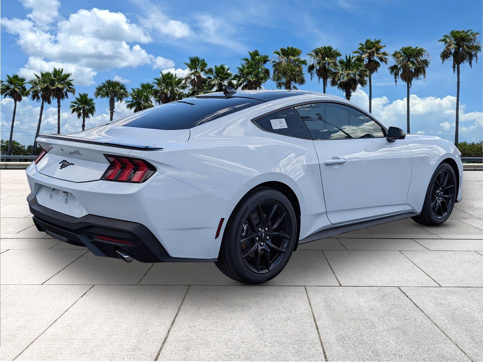 Ford Mustang Ecoboost - Thumbnail 9