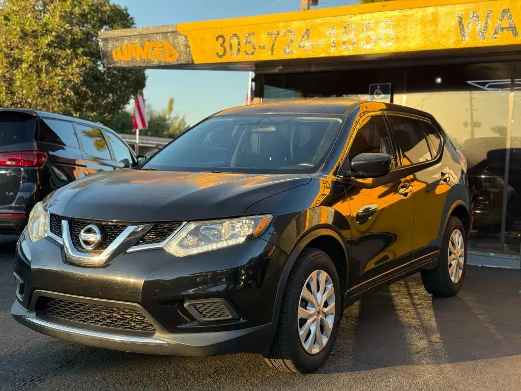 Nissan Rogue S Sport Utility 4D - View 1