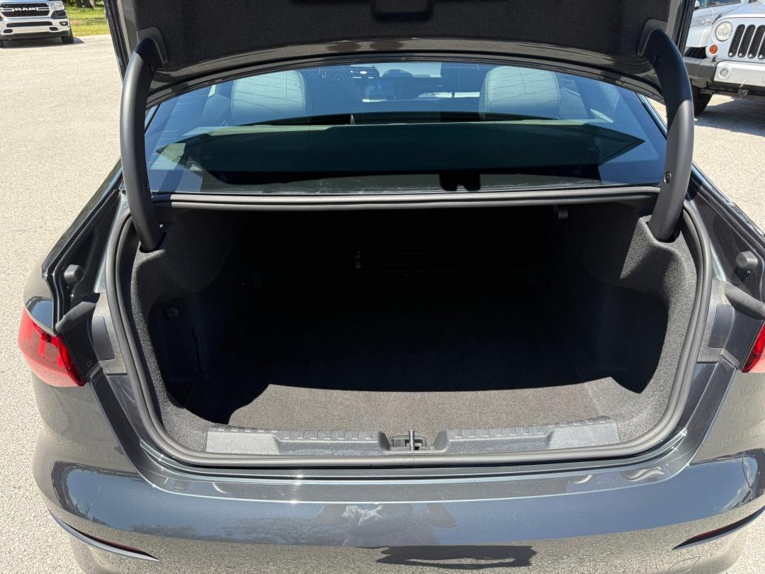 Audi A3 Premium - Thumbnail 5