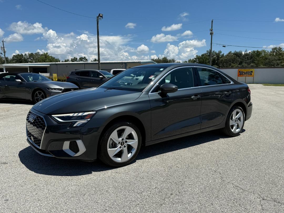 Audi A3 Premium - View 1