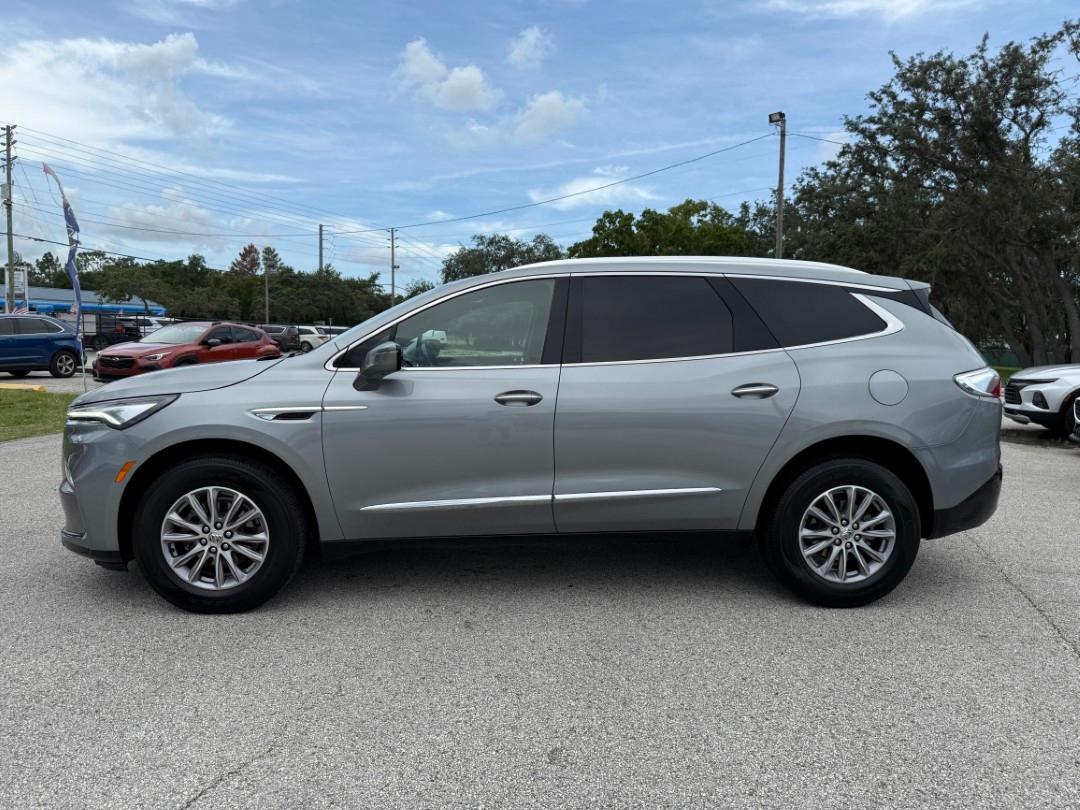 Buick Enclave Premium - Thumbnail 2