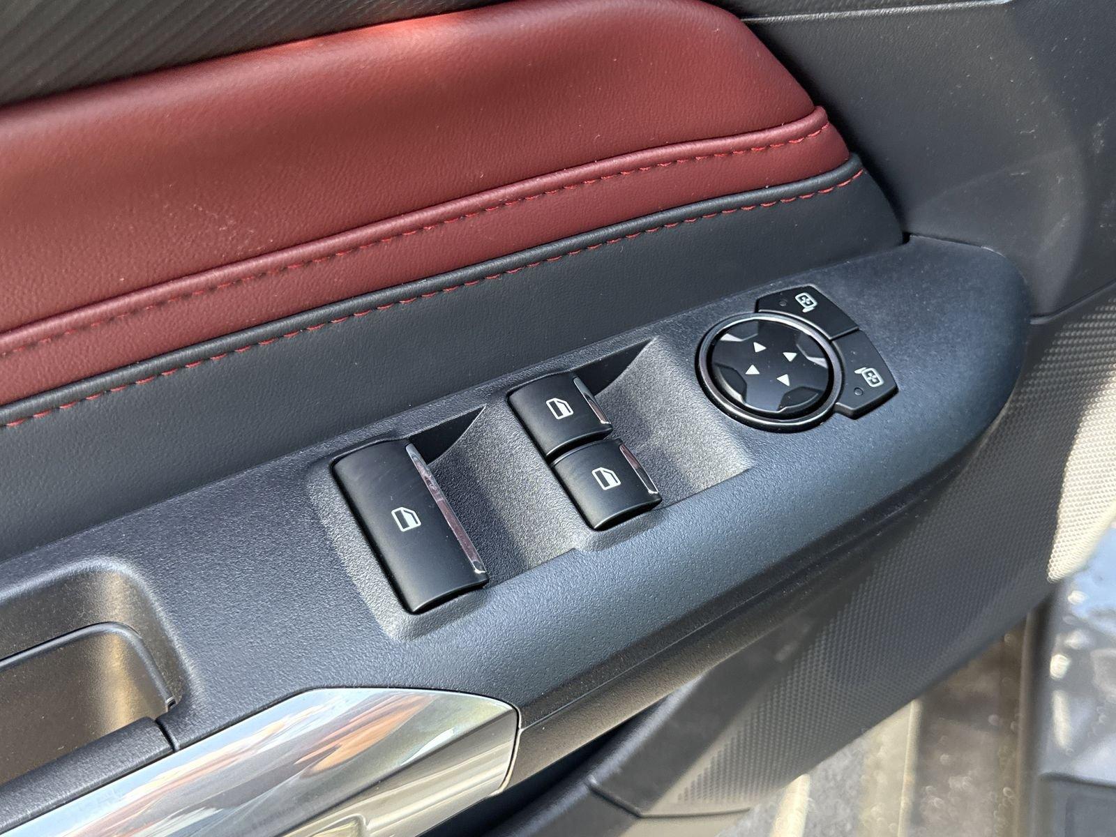 Ford Mustang Ecoboost Premium Rwd Convertible - Thumbnail 15