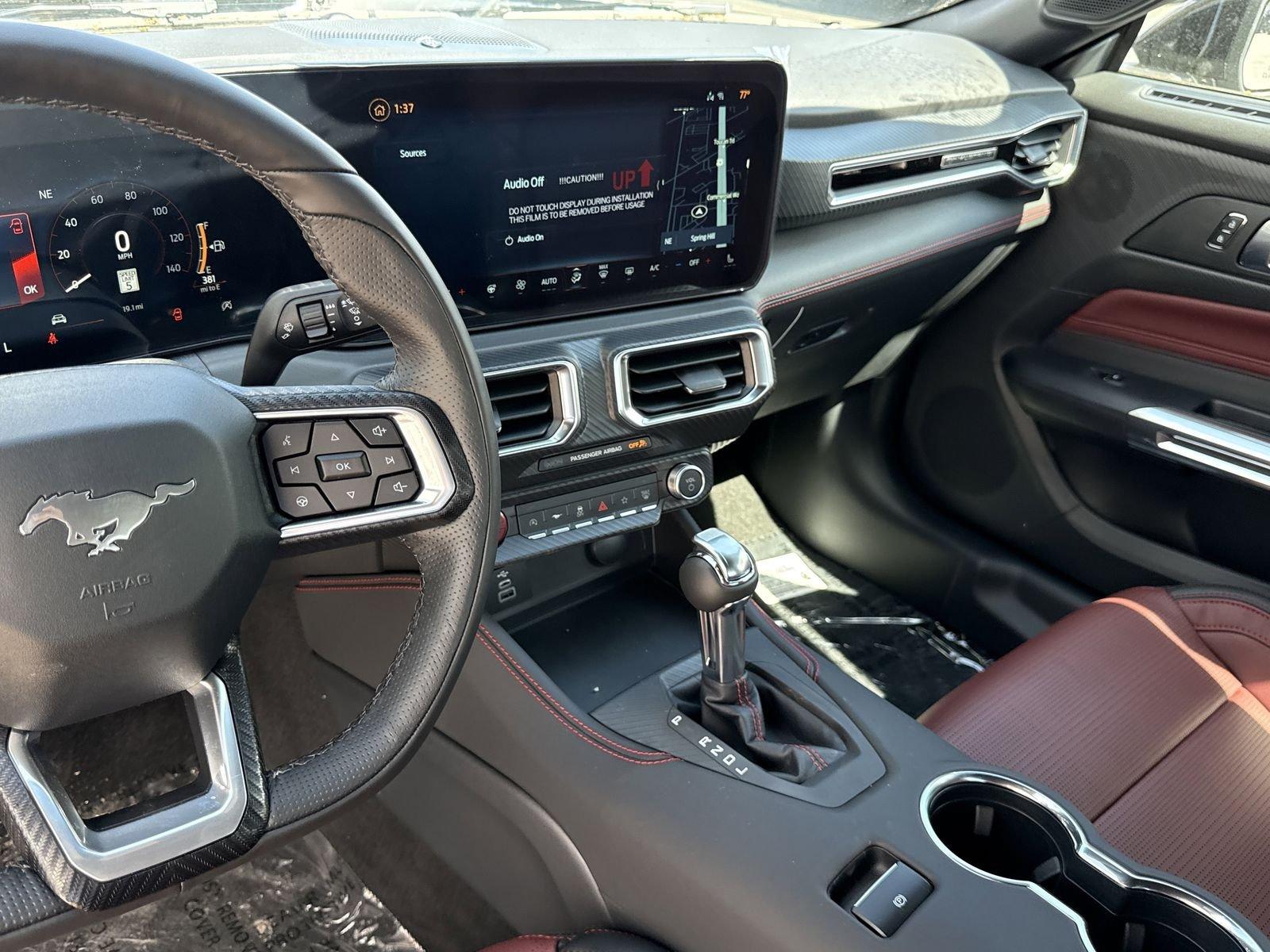 Ford Mustang Ecoboost Premium Rwd Convertible - Thumbnail 12