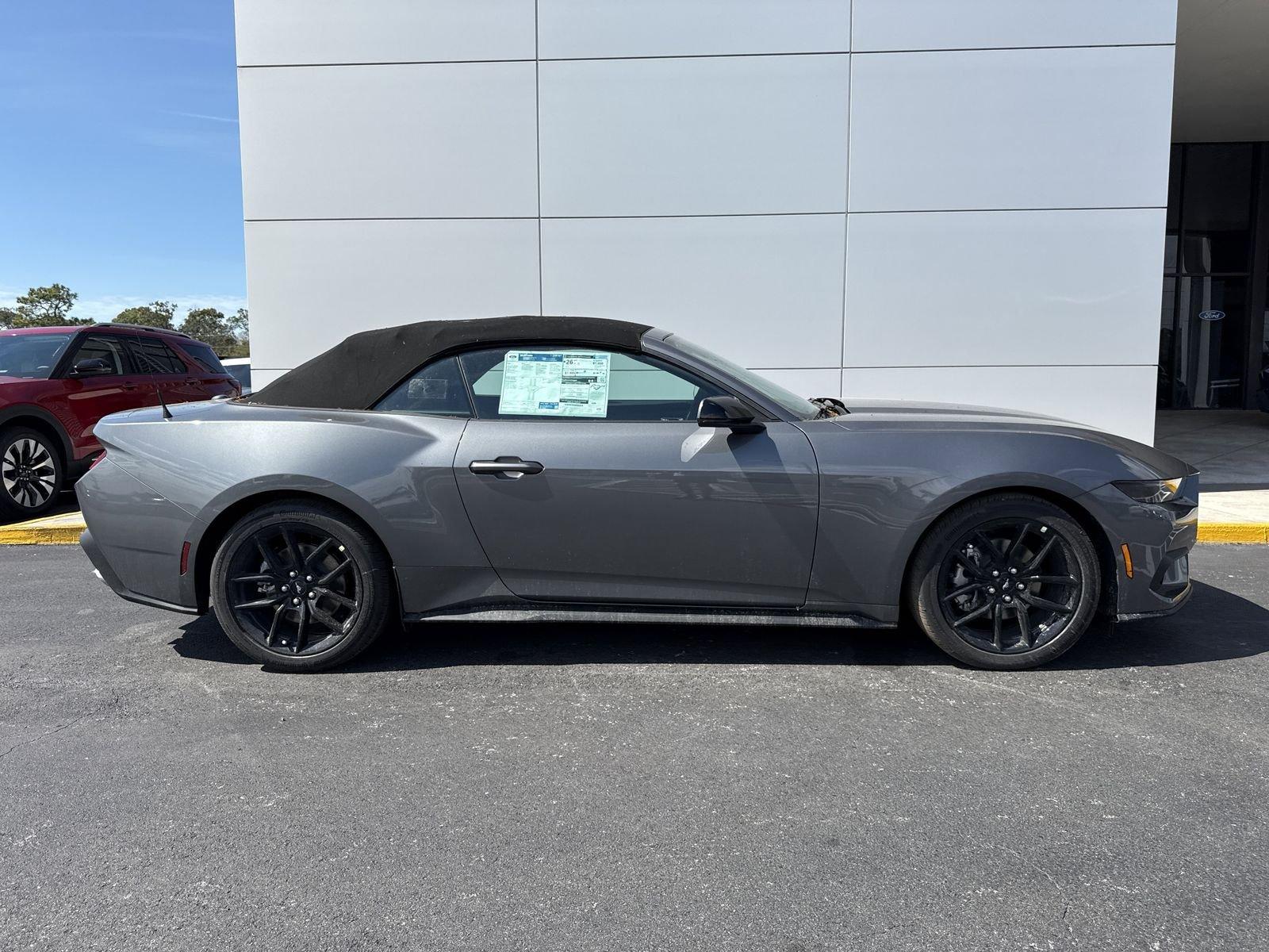 Ford Mustang Ecoboost Premium Rwd Convertible - Thumbnail 4