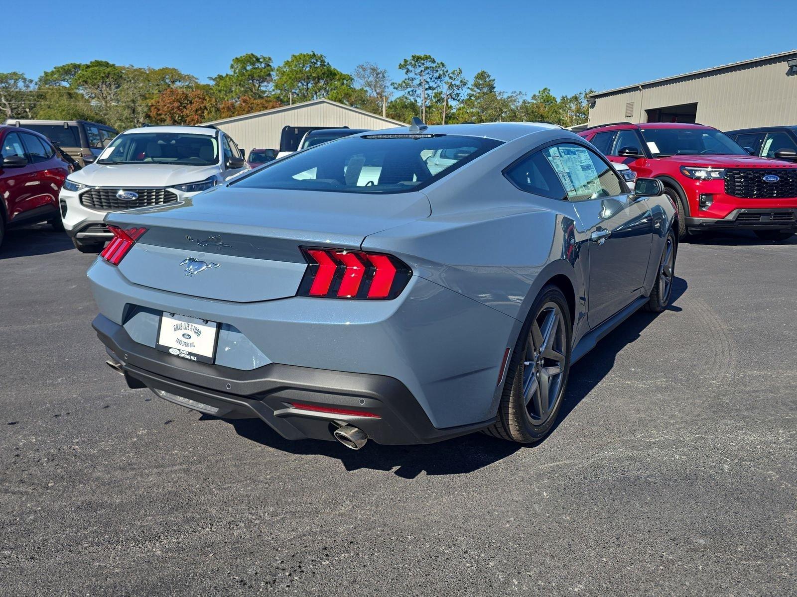 Ford Mustang Ecoboost Rwd Fastback - Thumbnail 5