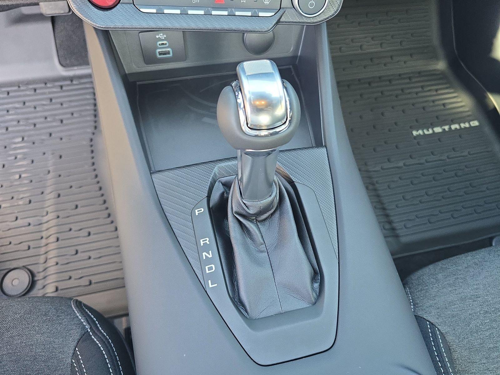 Ford Mustang Ecoboost Rwd Fastback - Thumbnail 17