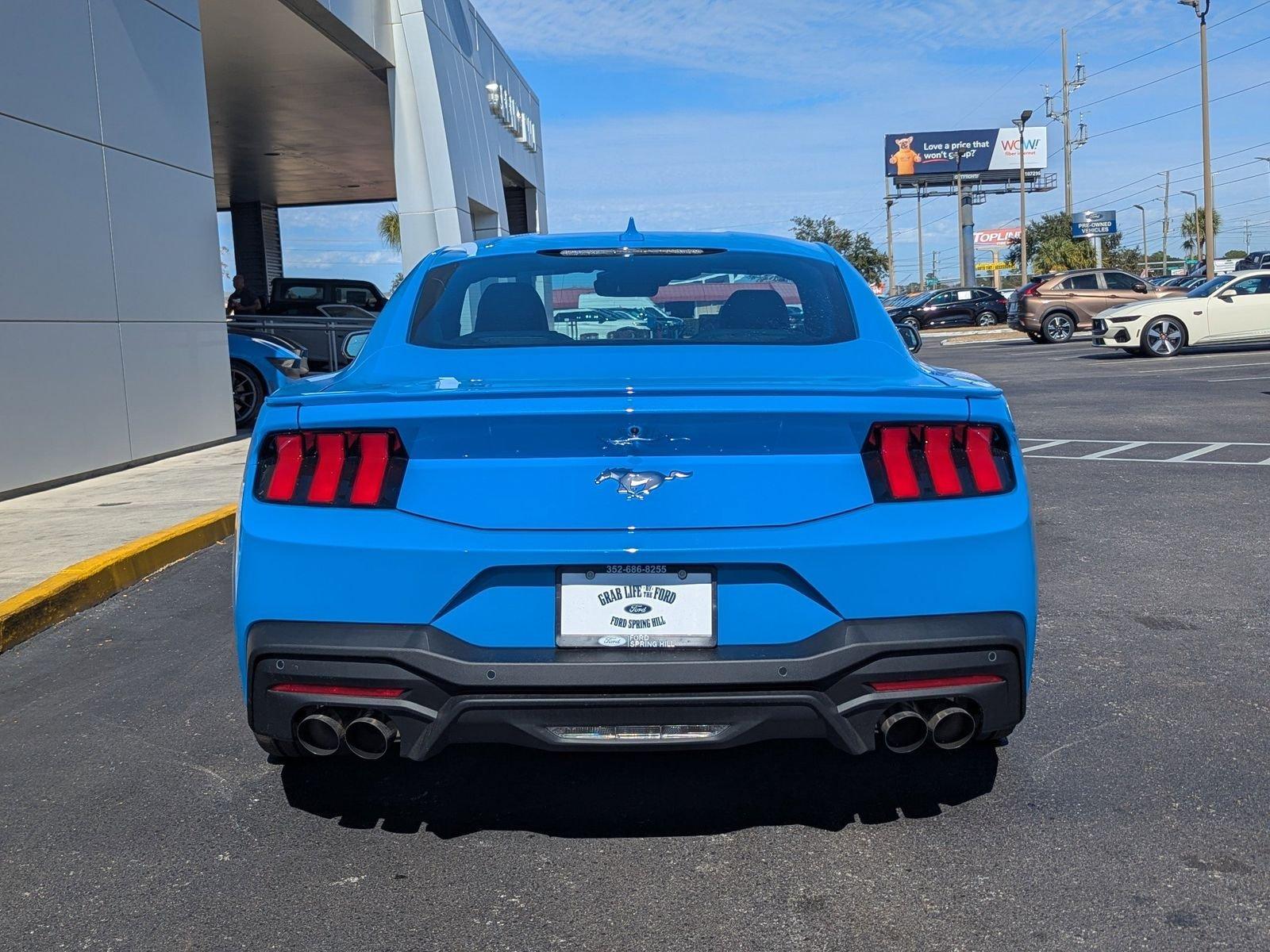 Ford Mustang Ecoboost Premium Rwd Fastback - Thumbnail 6