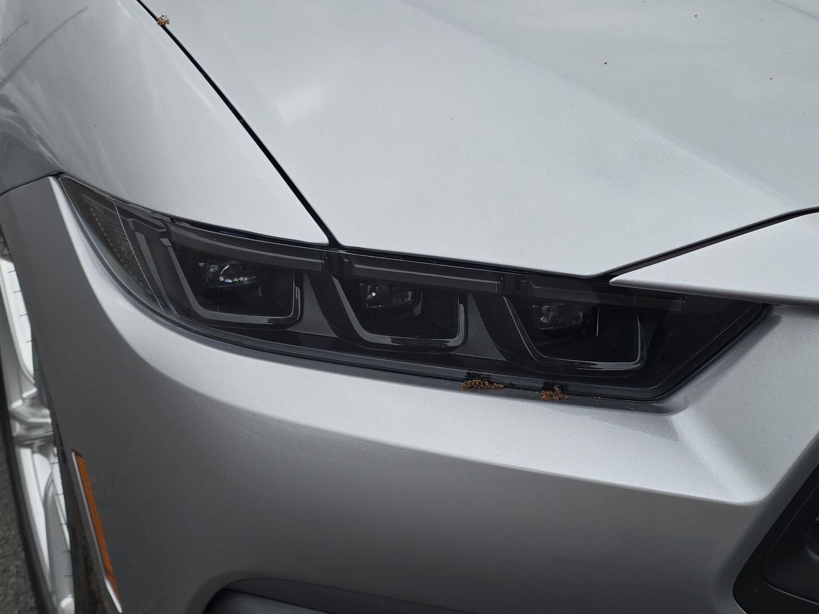 Ford Mustang Ecoboost Rwd Fastback - Thumbnail 8