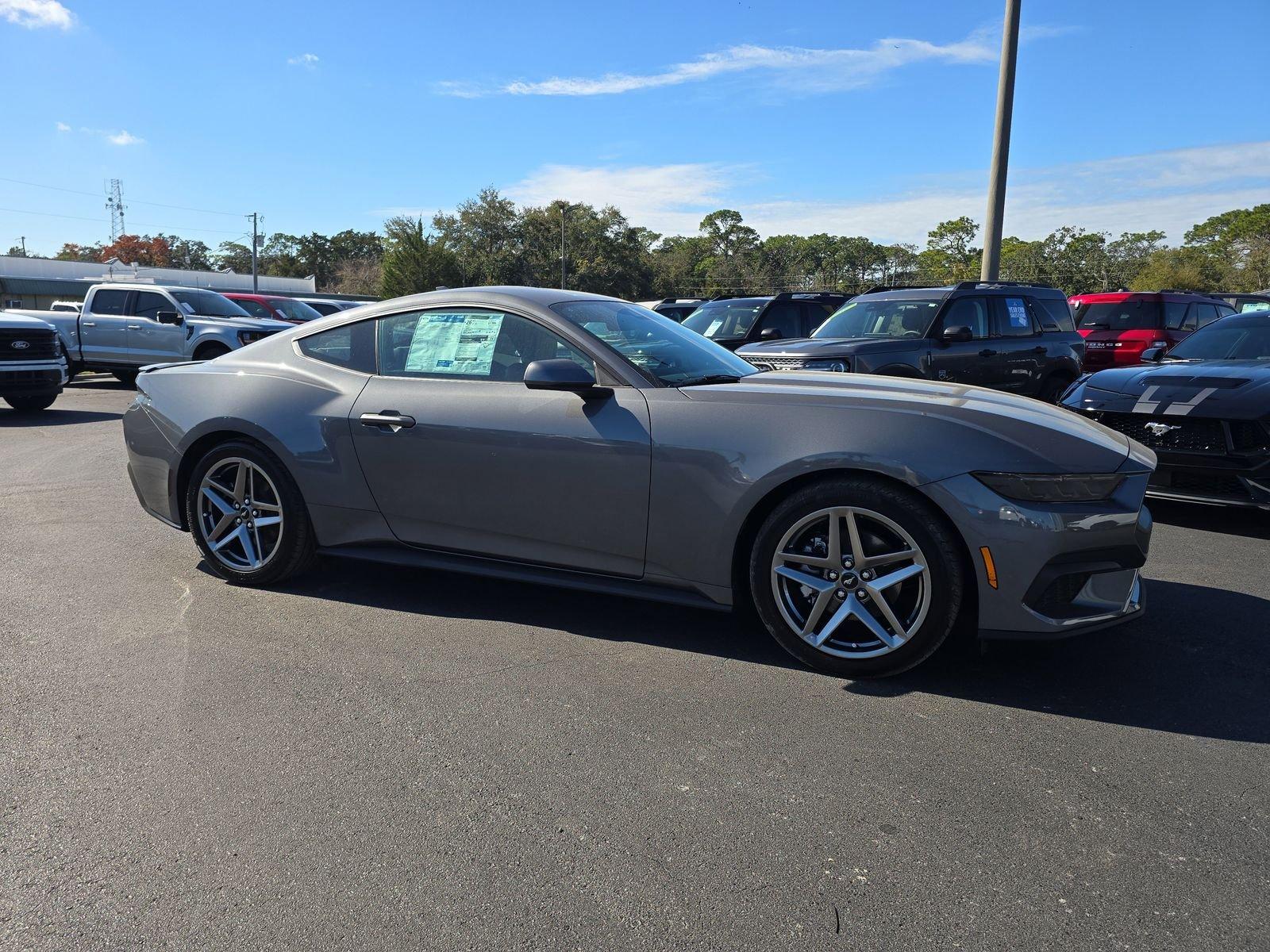 Ford Mustang Ecoboost Premium Rwd Fastback - Thumbnail 3