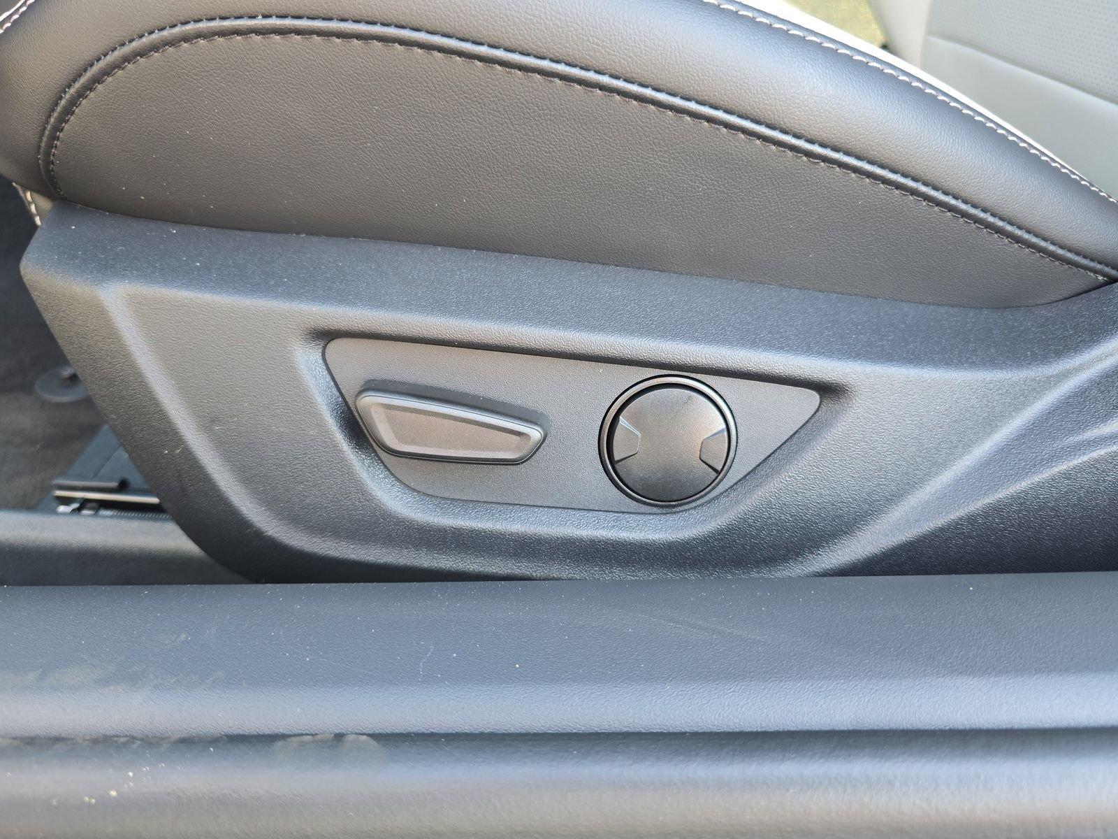 Ford Mustang Ecoboost Premium Rwd Fastback - Thumbnail 14