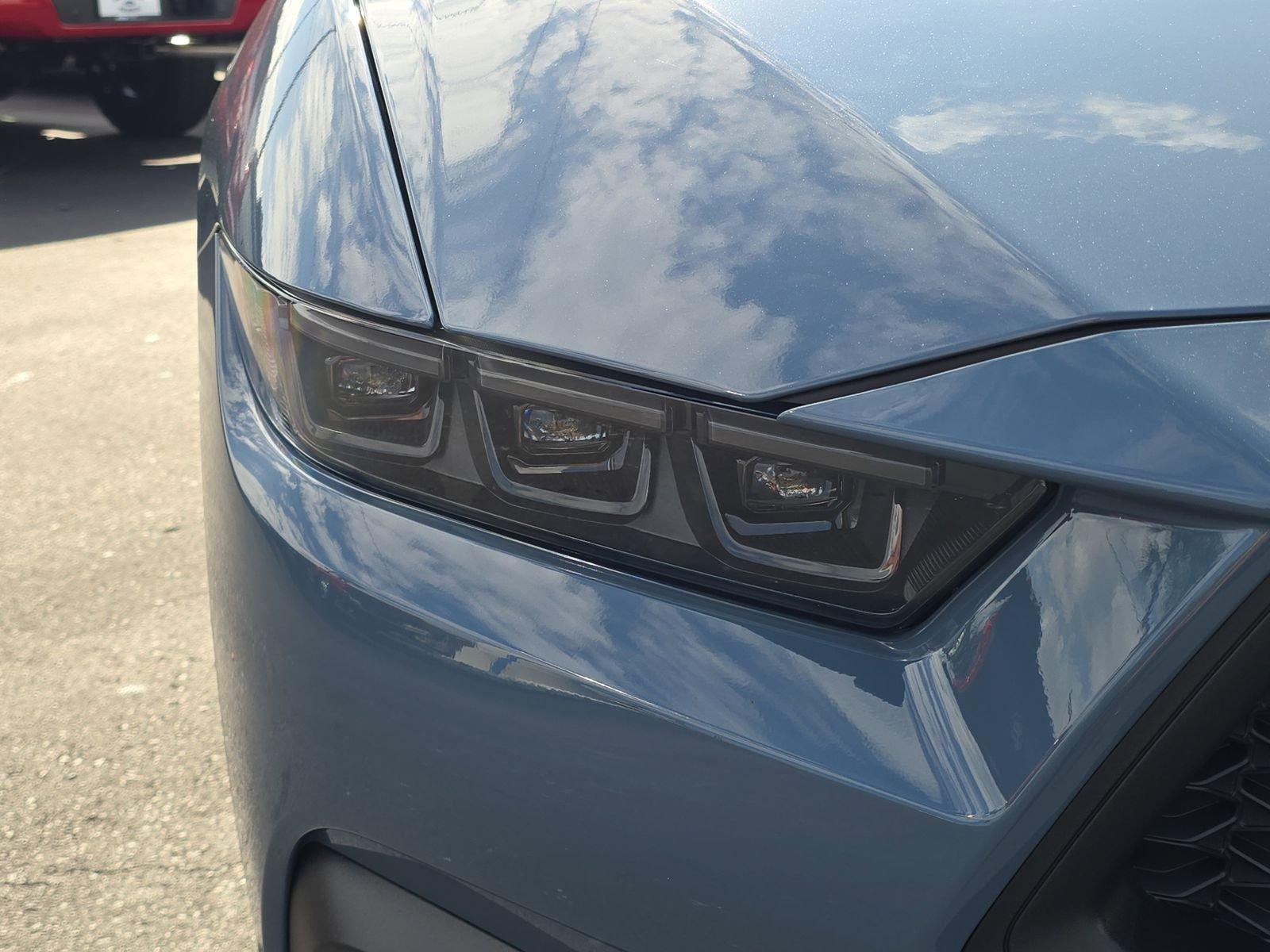 Ford Mustang Ecoboost Premium Rwd Fastback - Thumbnail 8