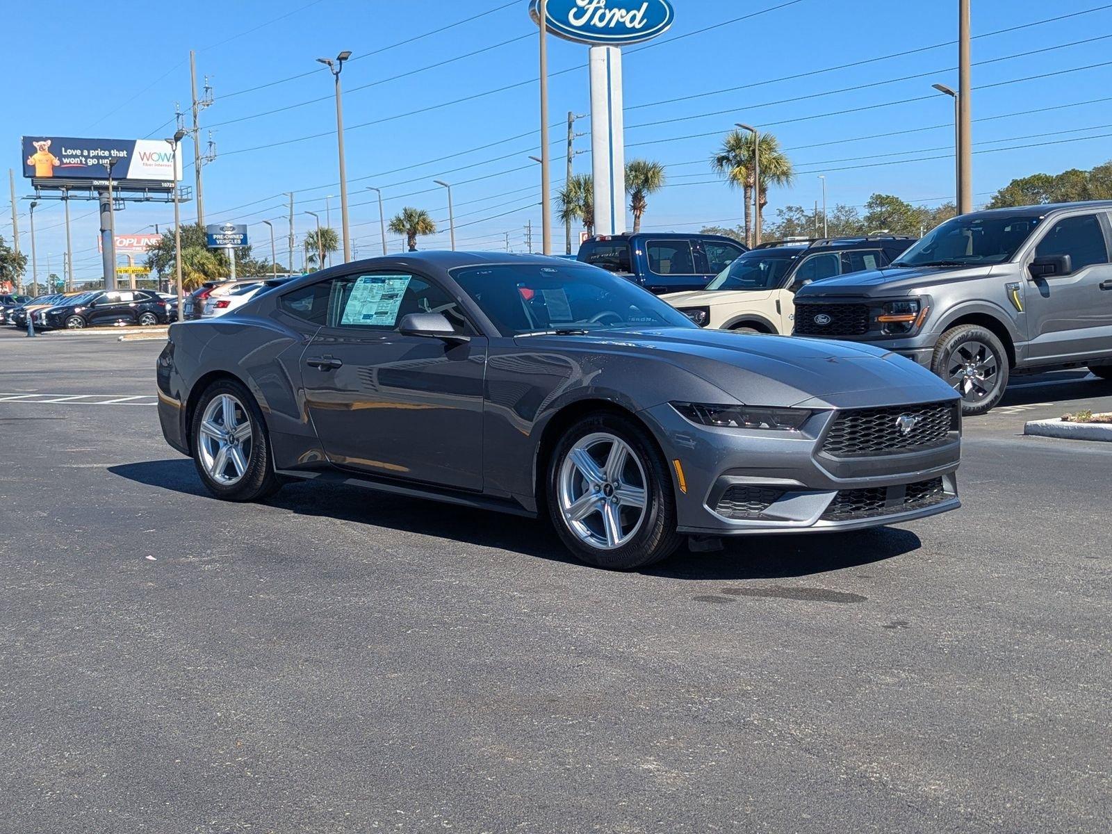 Ford Mustang Ecoboost Rwd Fastback - Thumbnail 3