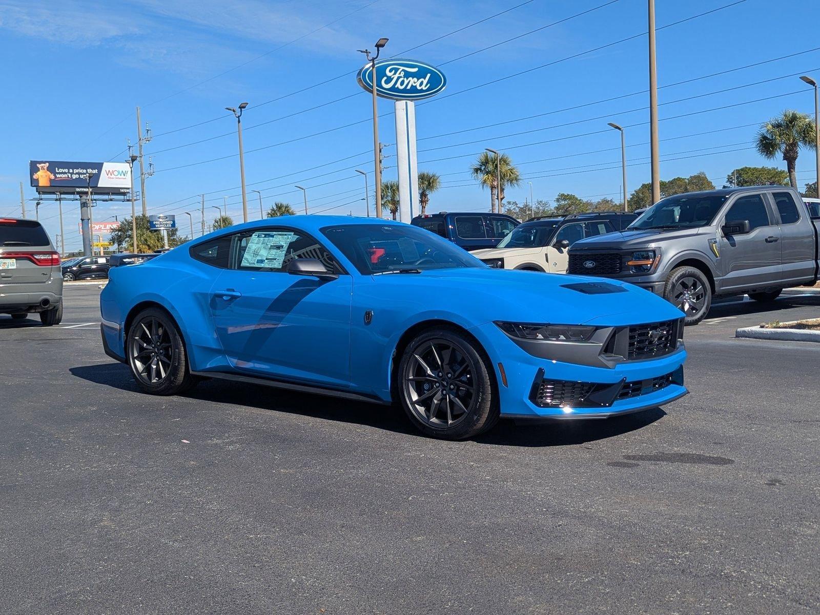 Ford Mustang Dark Horse Rwd Fastback - Thumbnail 3