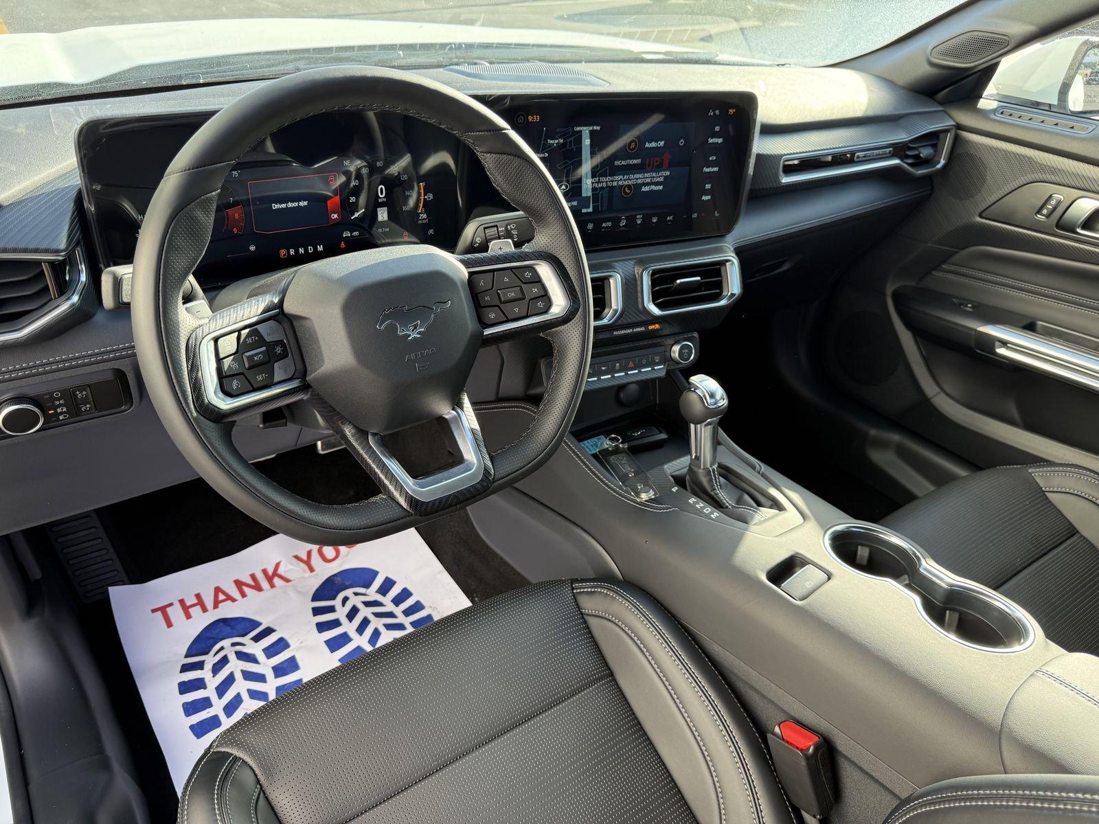 Ford Mustang Gt Premium Rwd Fastback - Thumbnail 11