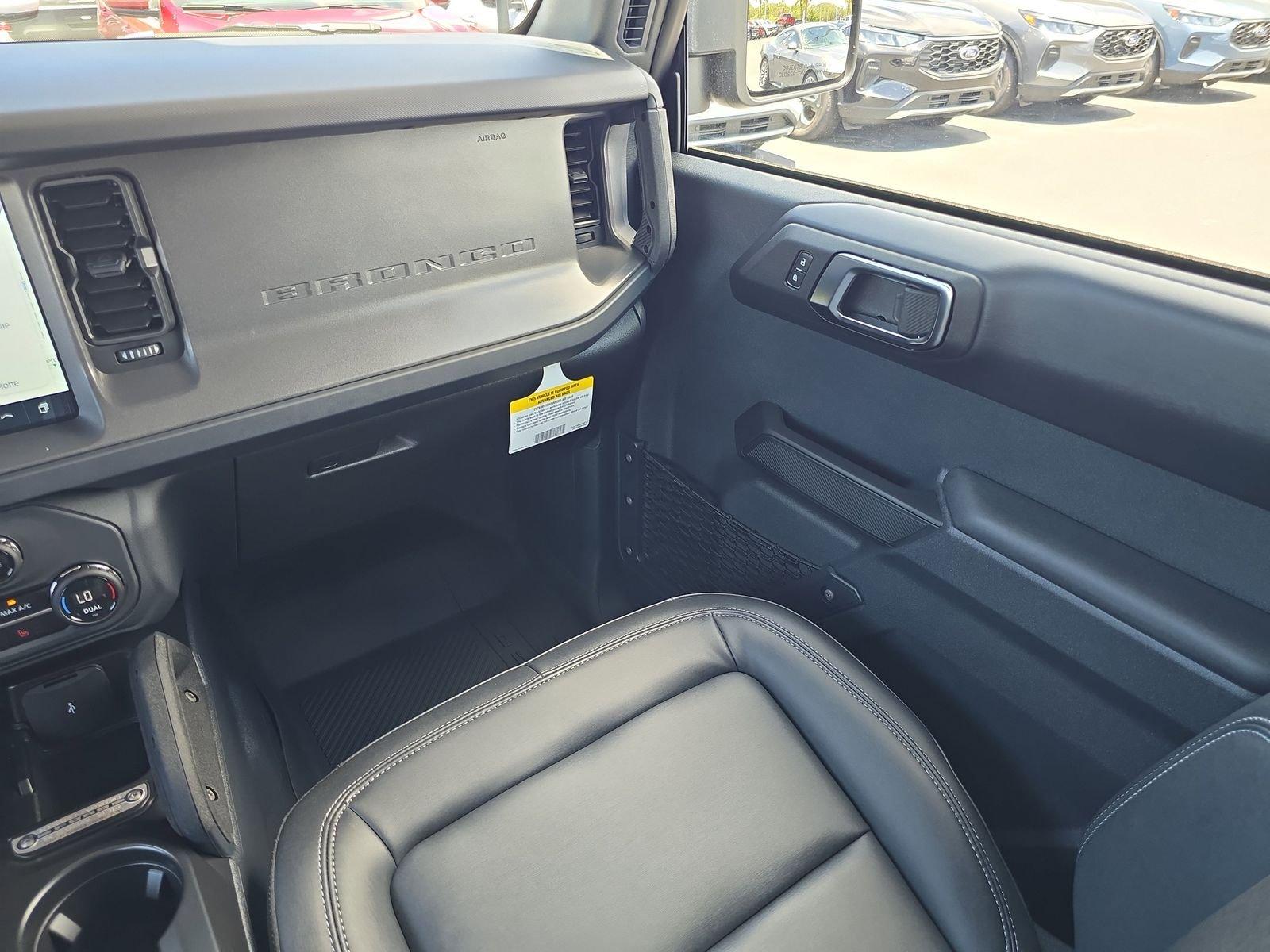 Ford Bronco Badlands 4Wd 4 Door - Thumbnail 13