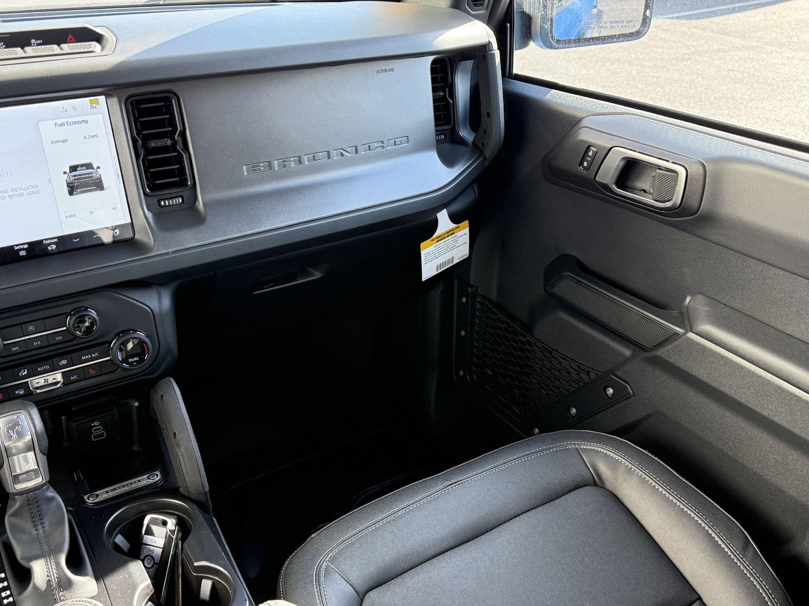 Ford Bronco Big Bend 4Wd 4 Door - Thumbnail 14