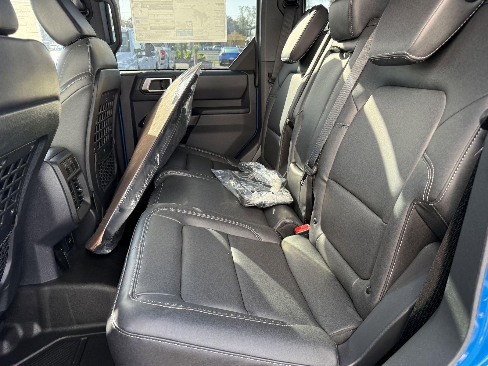 Ford Bronco Big Bend 4Wd 4 Door - Thumbnail 15