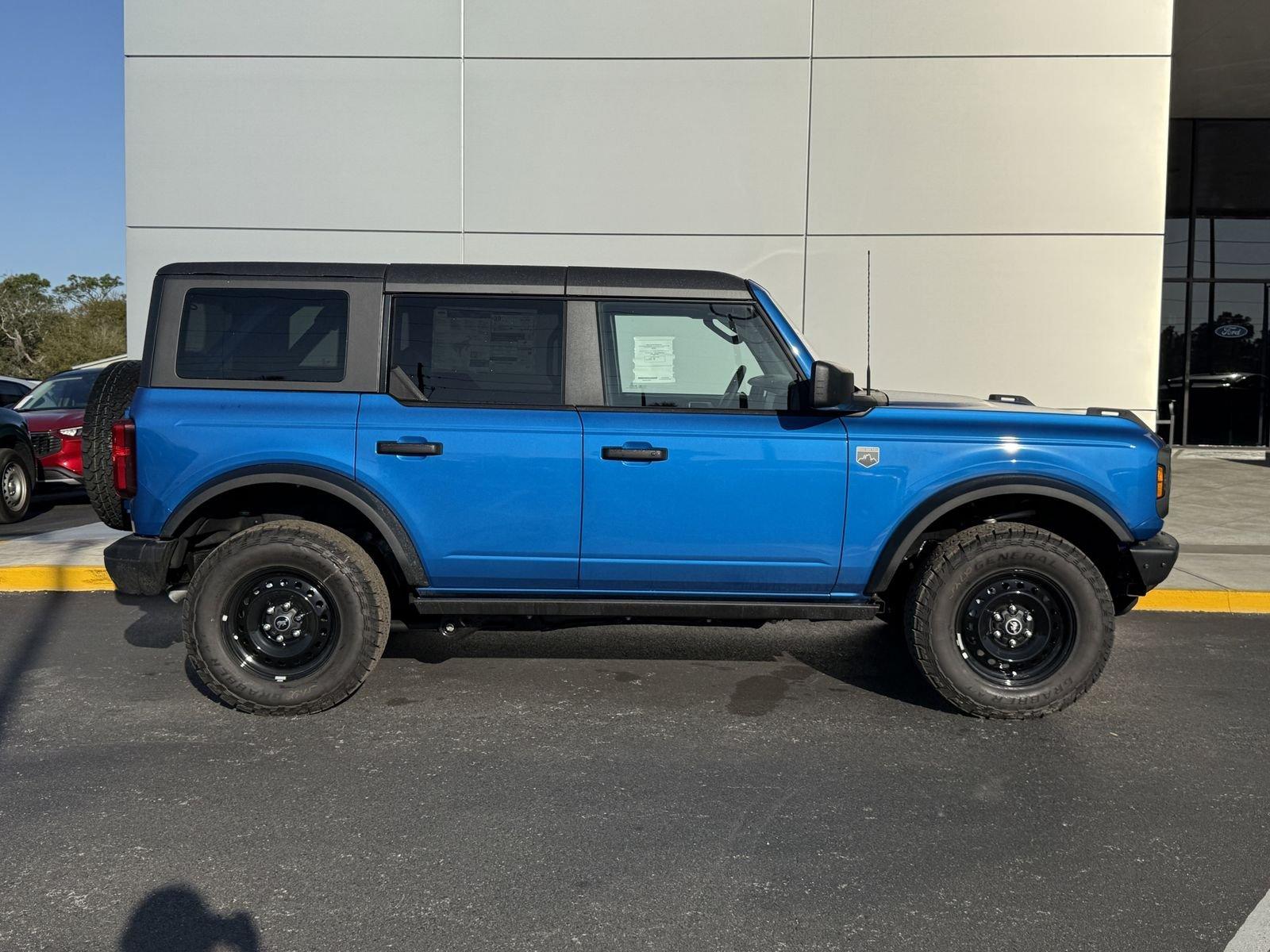 Ford Bronco Big Bend 4Wd 4 Door - Thumbnail 4