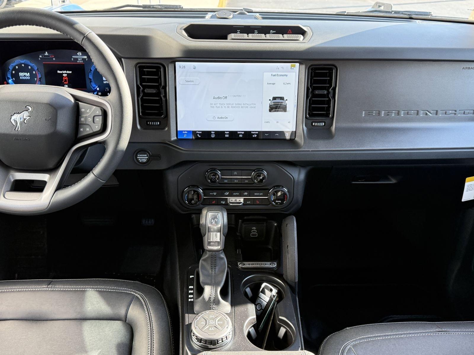 Ford Bronco Big Bend 4Wd 4 Door - Thumbnail 13