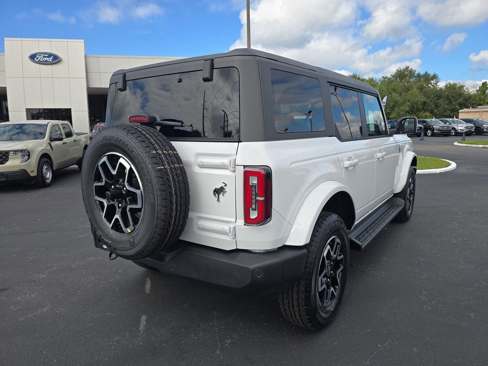 Ford Bronco Outer Banks 4Wd 4 Door - Thumbnail 5
