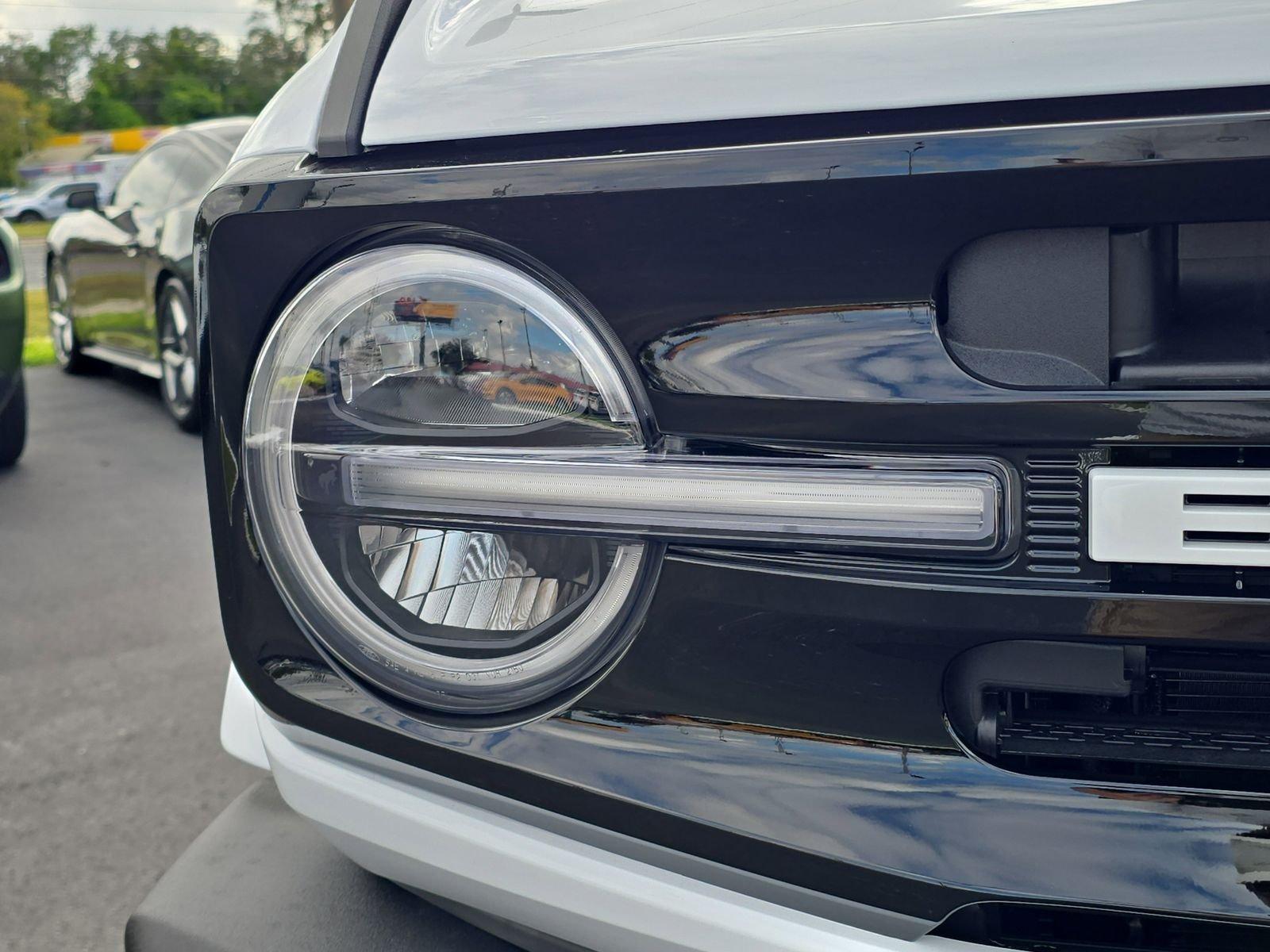 Ford Bronco Outer Banks 4Wd 4 Door - Thumbnail 8