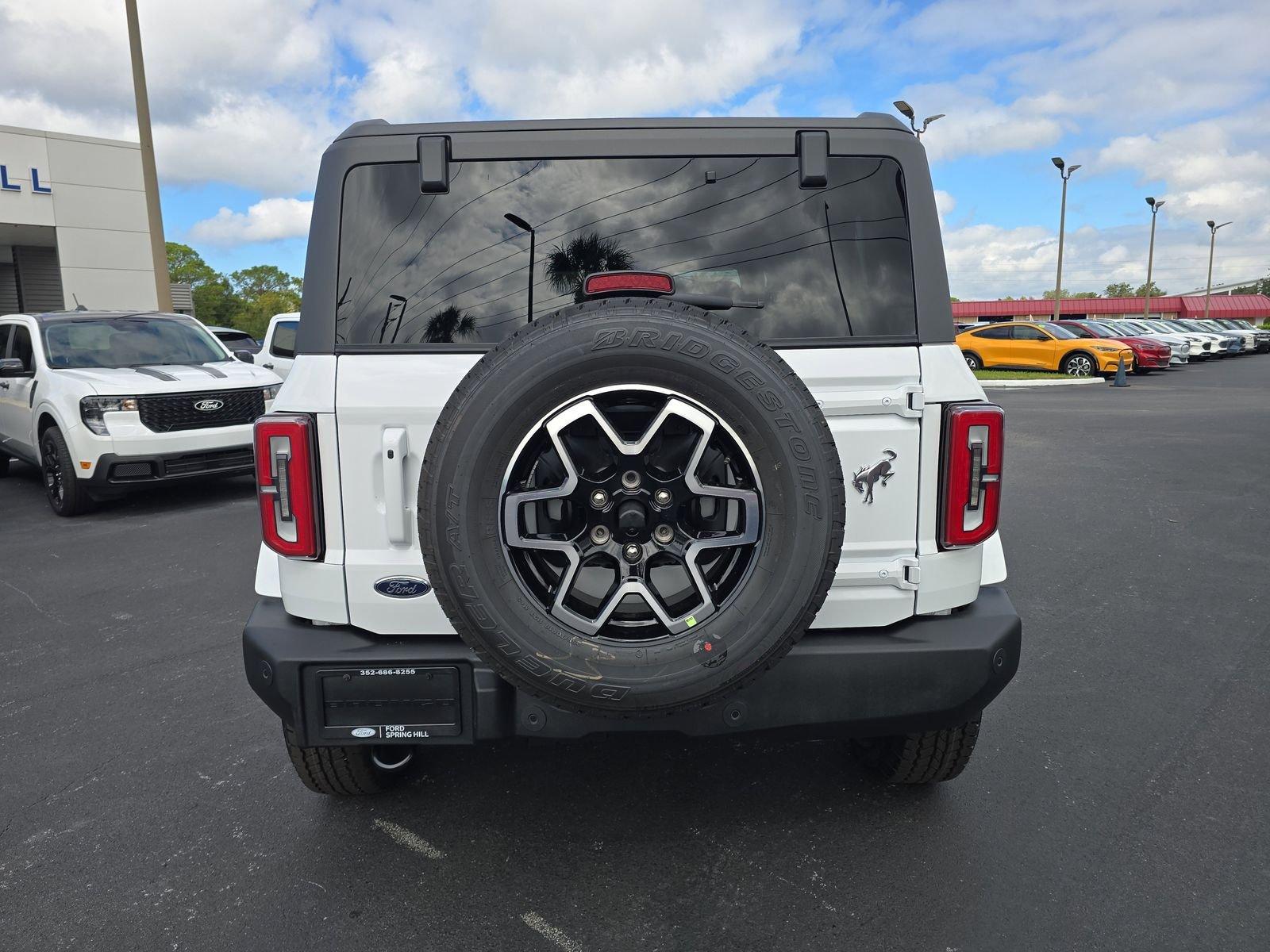 Ford Bronco Outer Banks 4Wd 4 Door - Thumbnail 6
