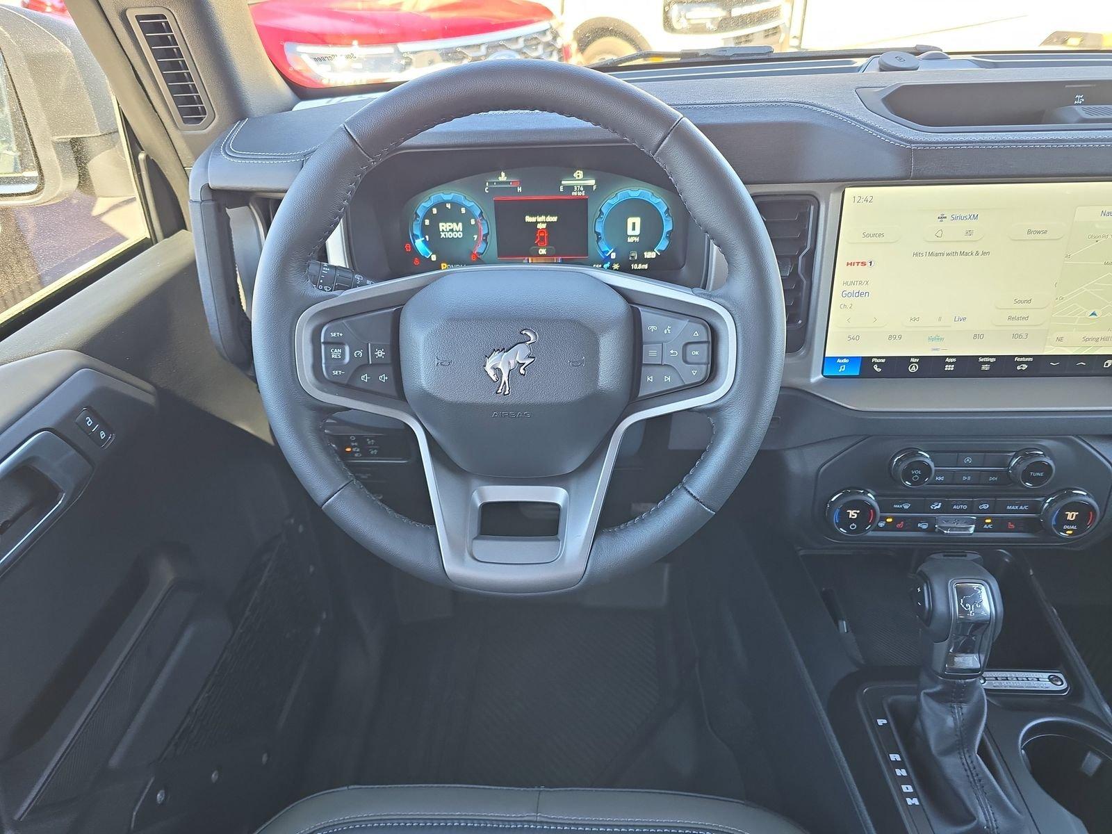 Ford Bronco Outer Banks 4Wd 4 Door - Thumbnail 10