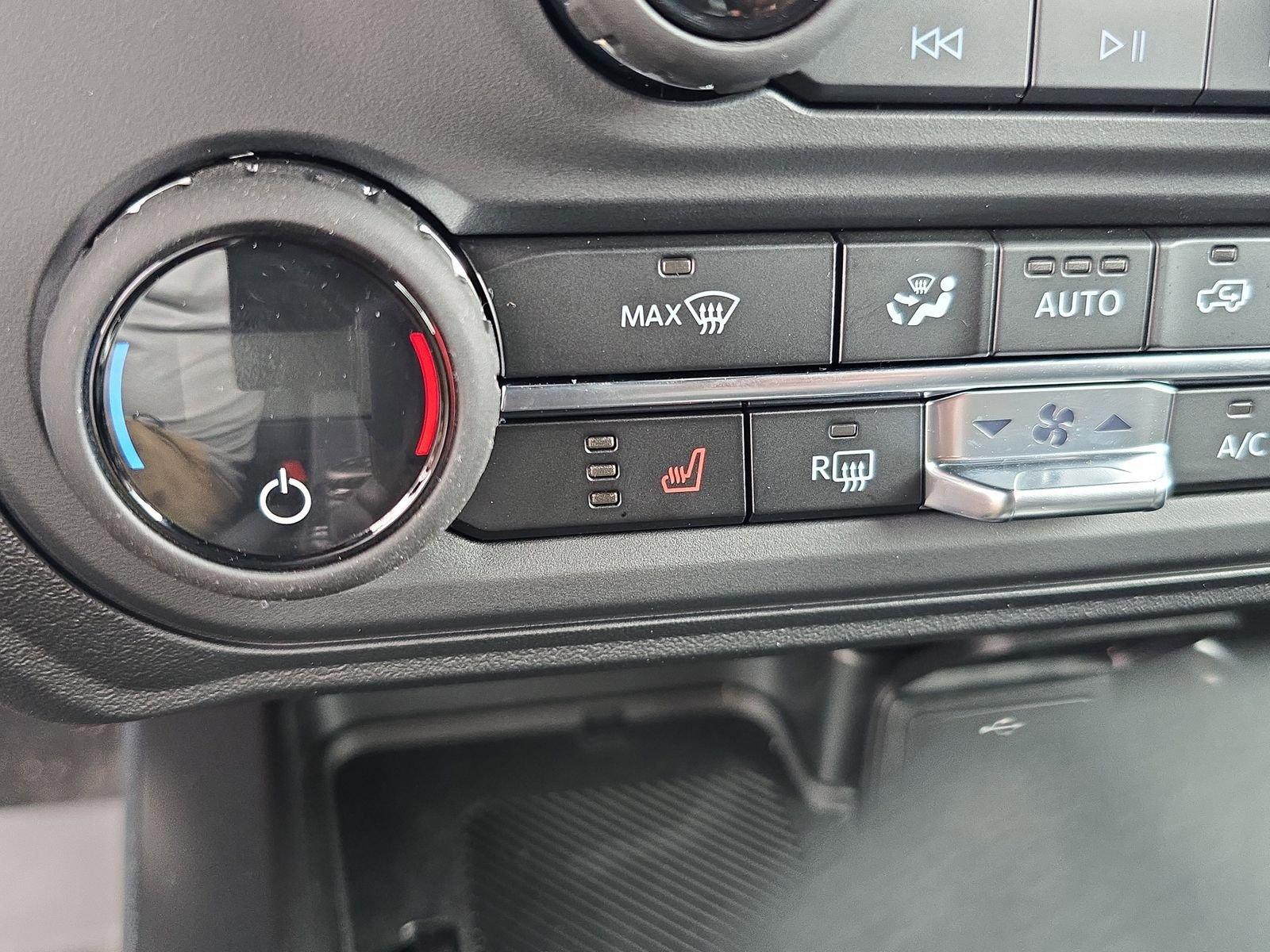 Ford Bronco Big Bend 4Wd 4 Door - Thumbnail 18