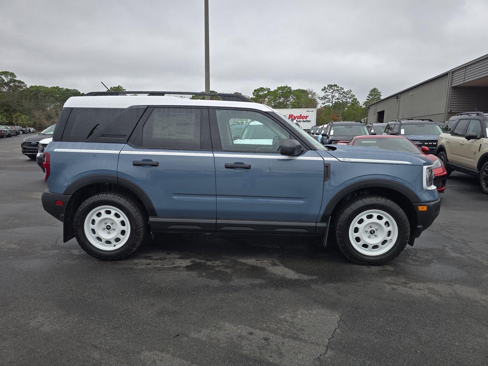 Ford Bronco Sport Heritage 4Wd 5 Door Suv, Suv & Crossovers - Thumbnail 4