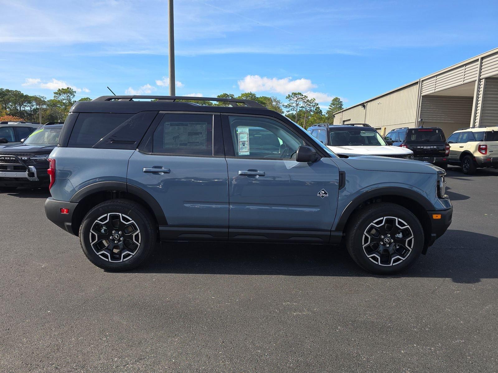 Ford Bronco Sport Outer Banks 4Wd 5 Door Suv, Suv & Crossovers - Thumbnail 4