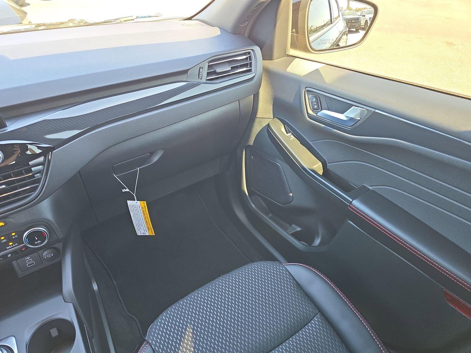 Ford Escape St-Line Select Awd Hybrid - Thumbnail 12