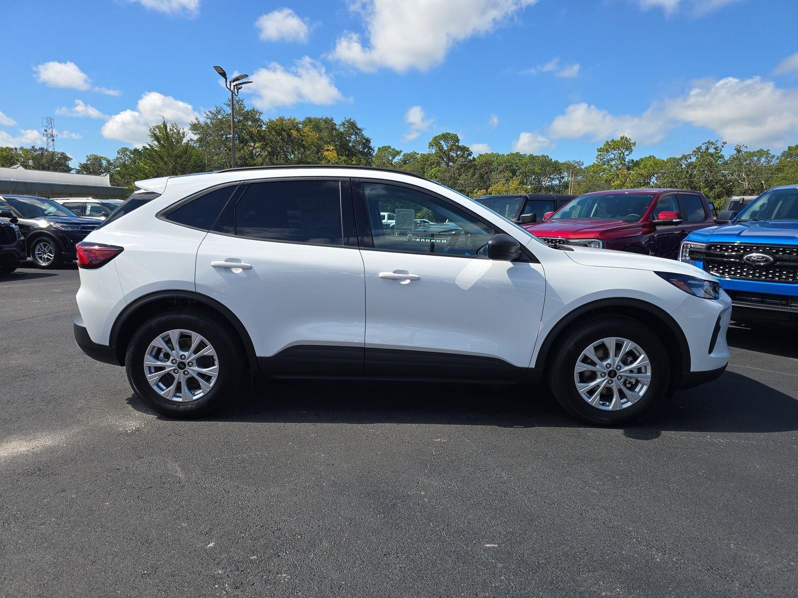 Ford Escape Active Fwd 4D Sport Utility - Thumbnail 4