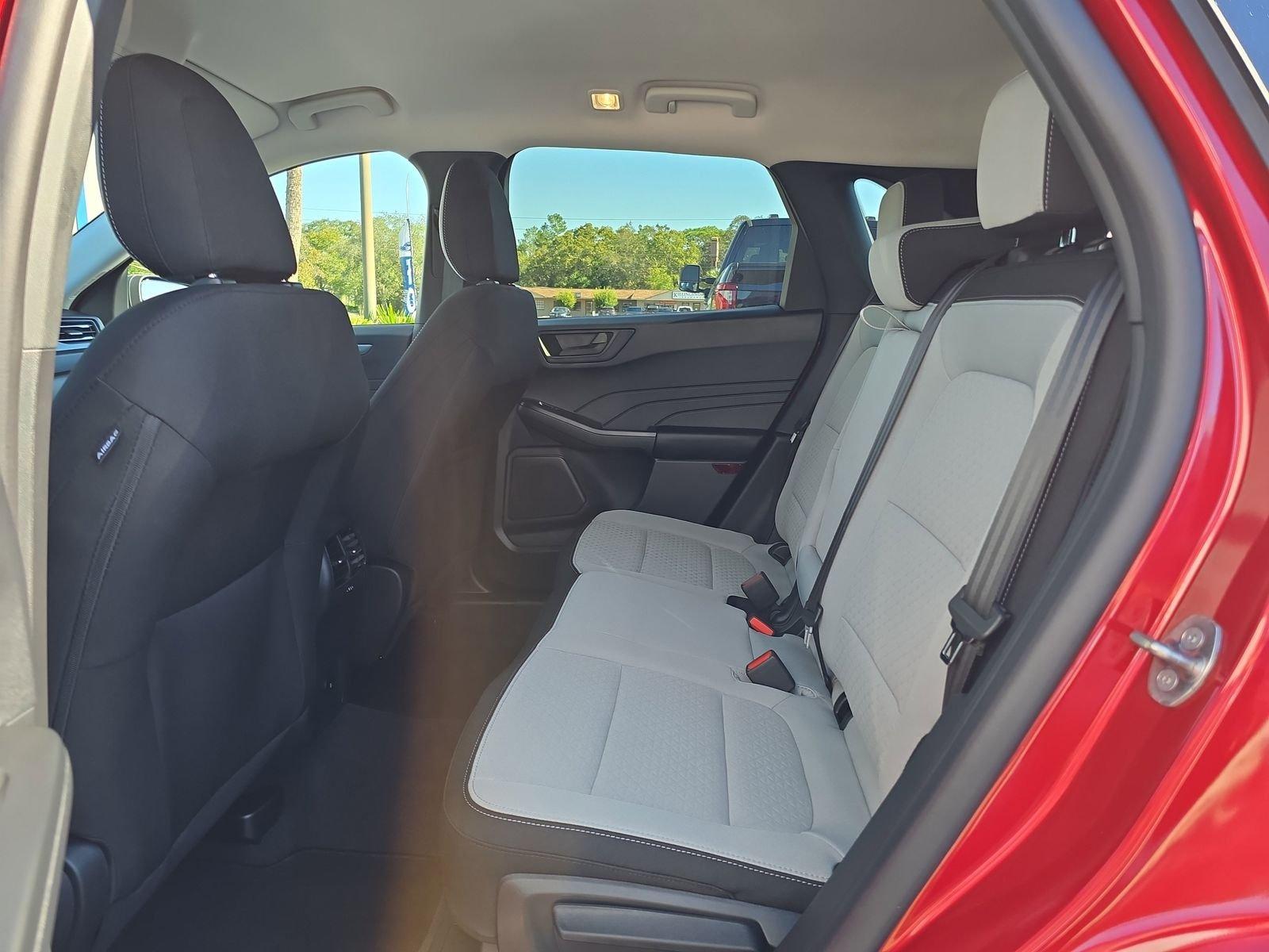 Ford Escape Active Fwd 4D Sport Utility - Thumbnail 13