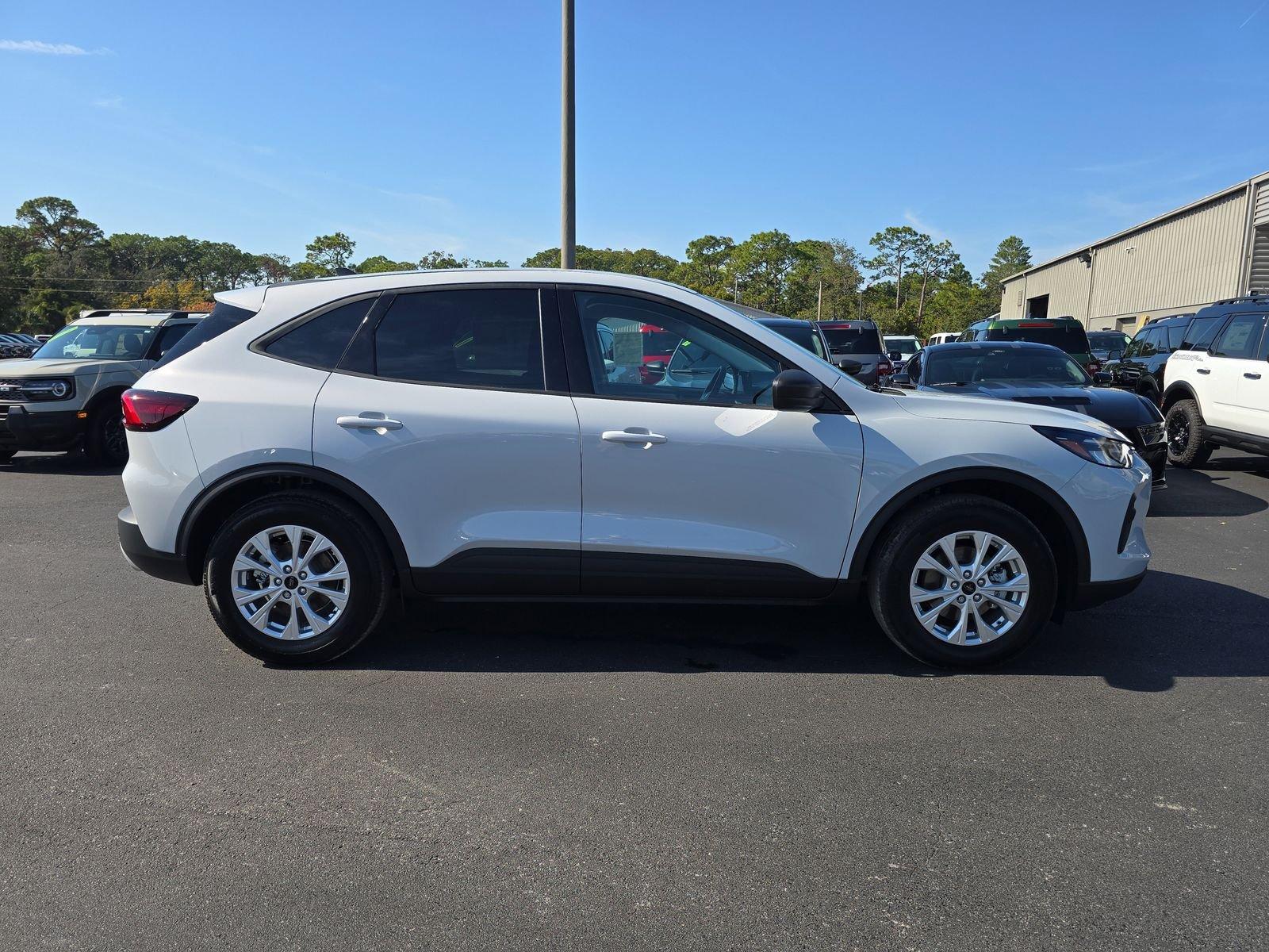 Ford Escape Active Fwd 4D Sport Utility - Thumbnail 4