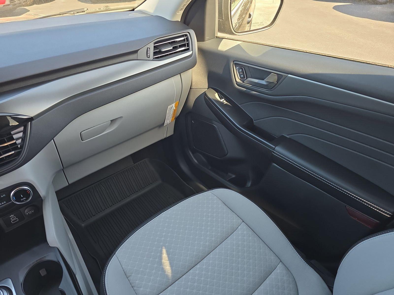 Ford Escape Active Fwd 4D Sport Utility - Thumbnail 12