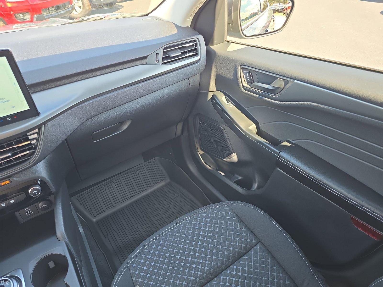 Ford Escape Active Fwd 4D Sport Utility - Thumbnail 12