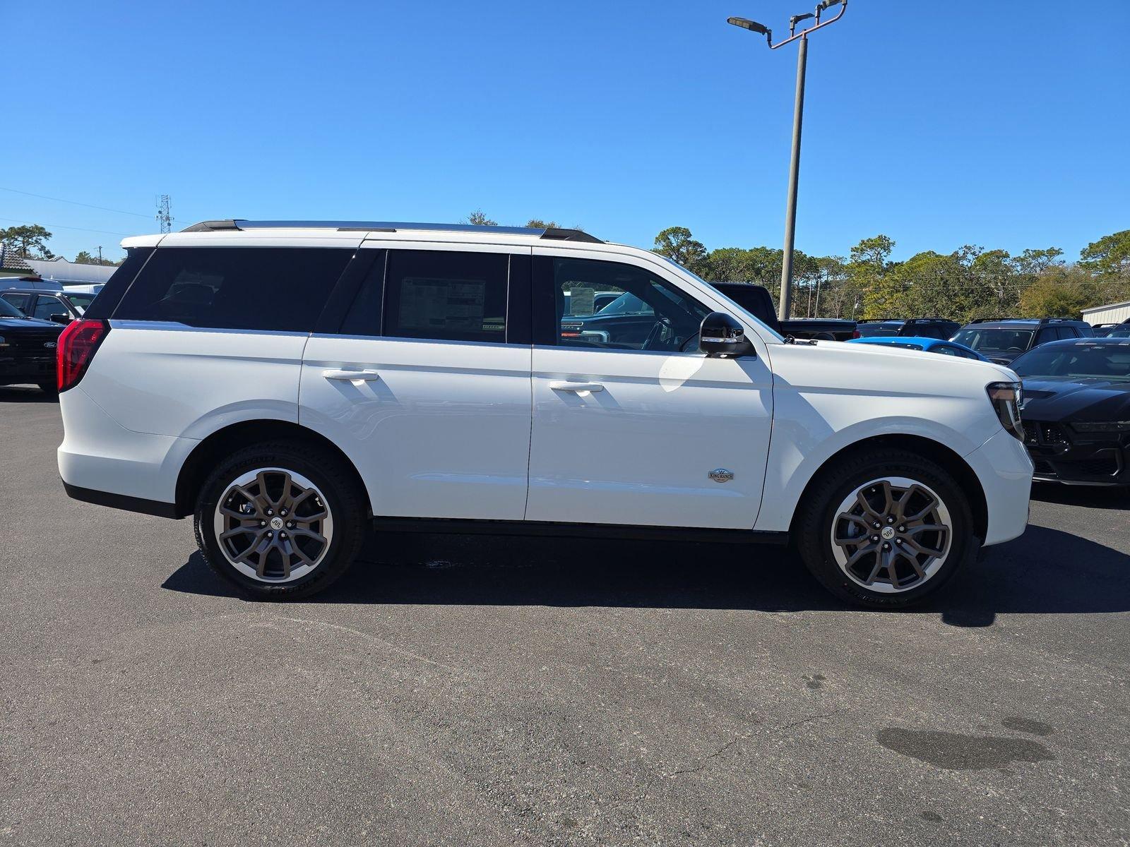 Ford Expedition King Ranch 4X4 Regular - Thumbnail 4