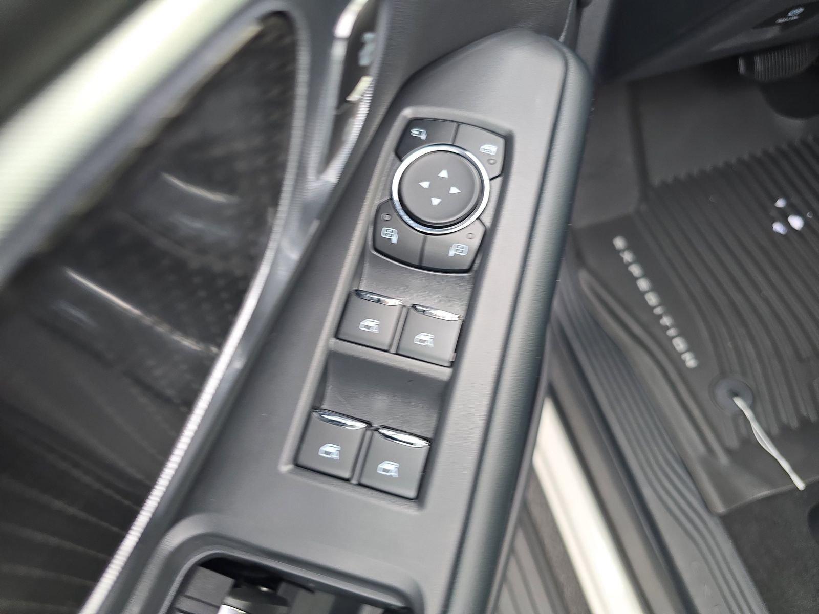 Ford Expedition Platinum 4X4 Regular - Thumbnail 16