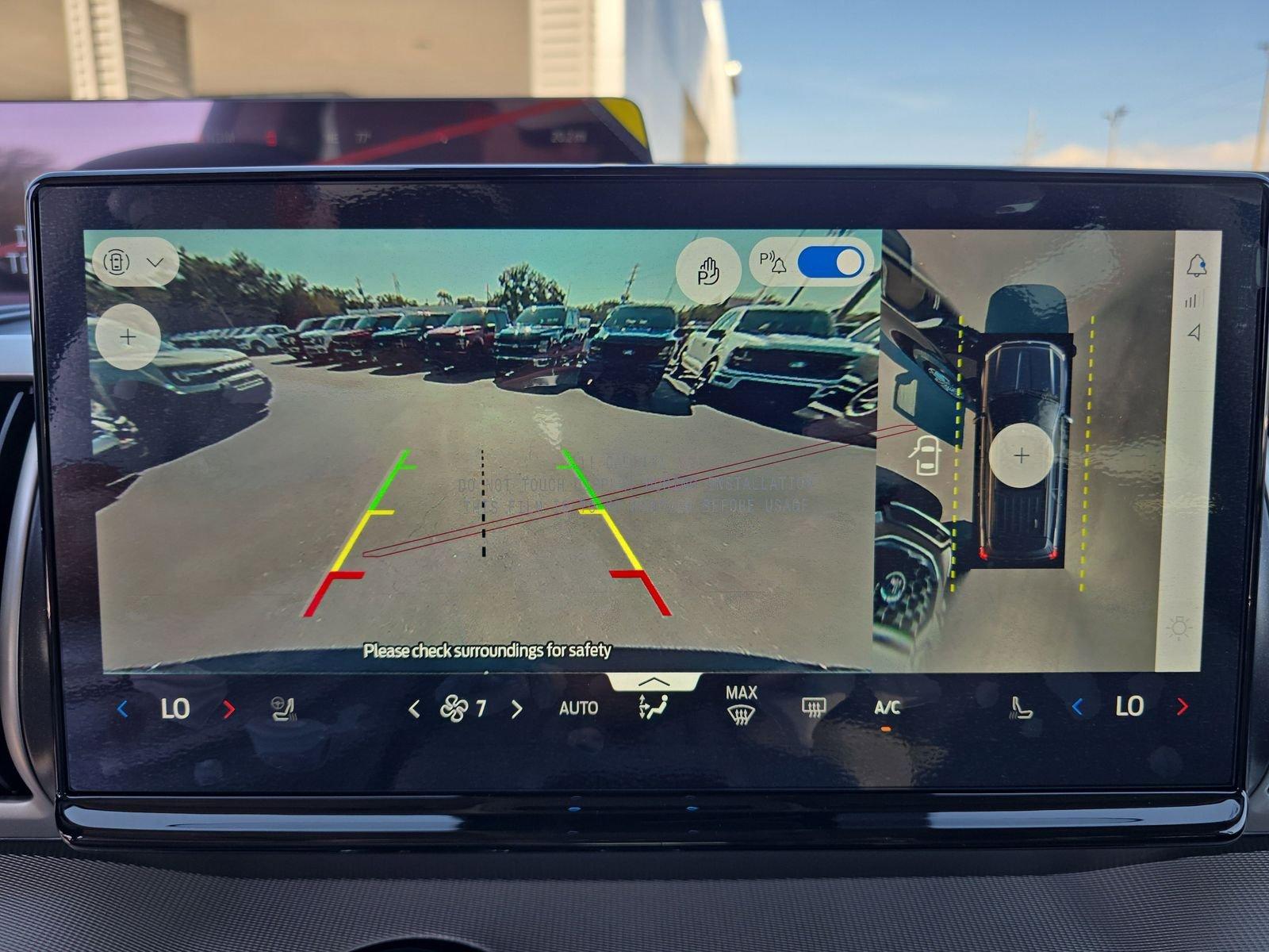 Ford Expedition Active 4X2 Regular - Thumbnail 19