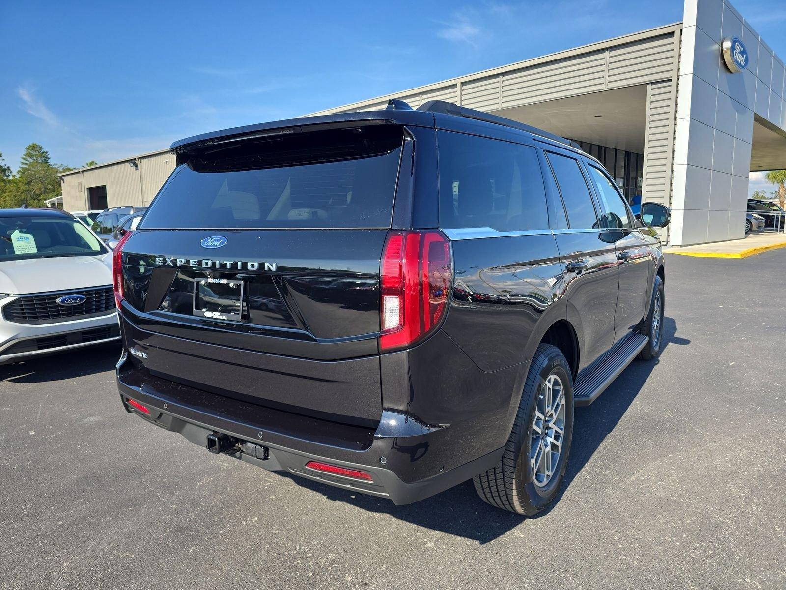 Ford Expedition Active 4X2 Regular - Thumbnail 5