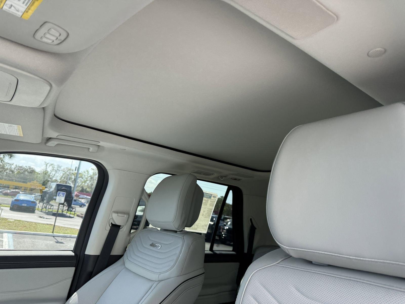 Ford Expedition Platinum 4X4 El - Thumbnail 20