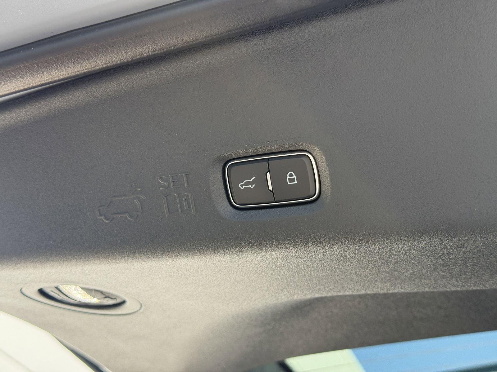 Ford Expedition Platinum 4X4 El - Thumbnail 10