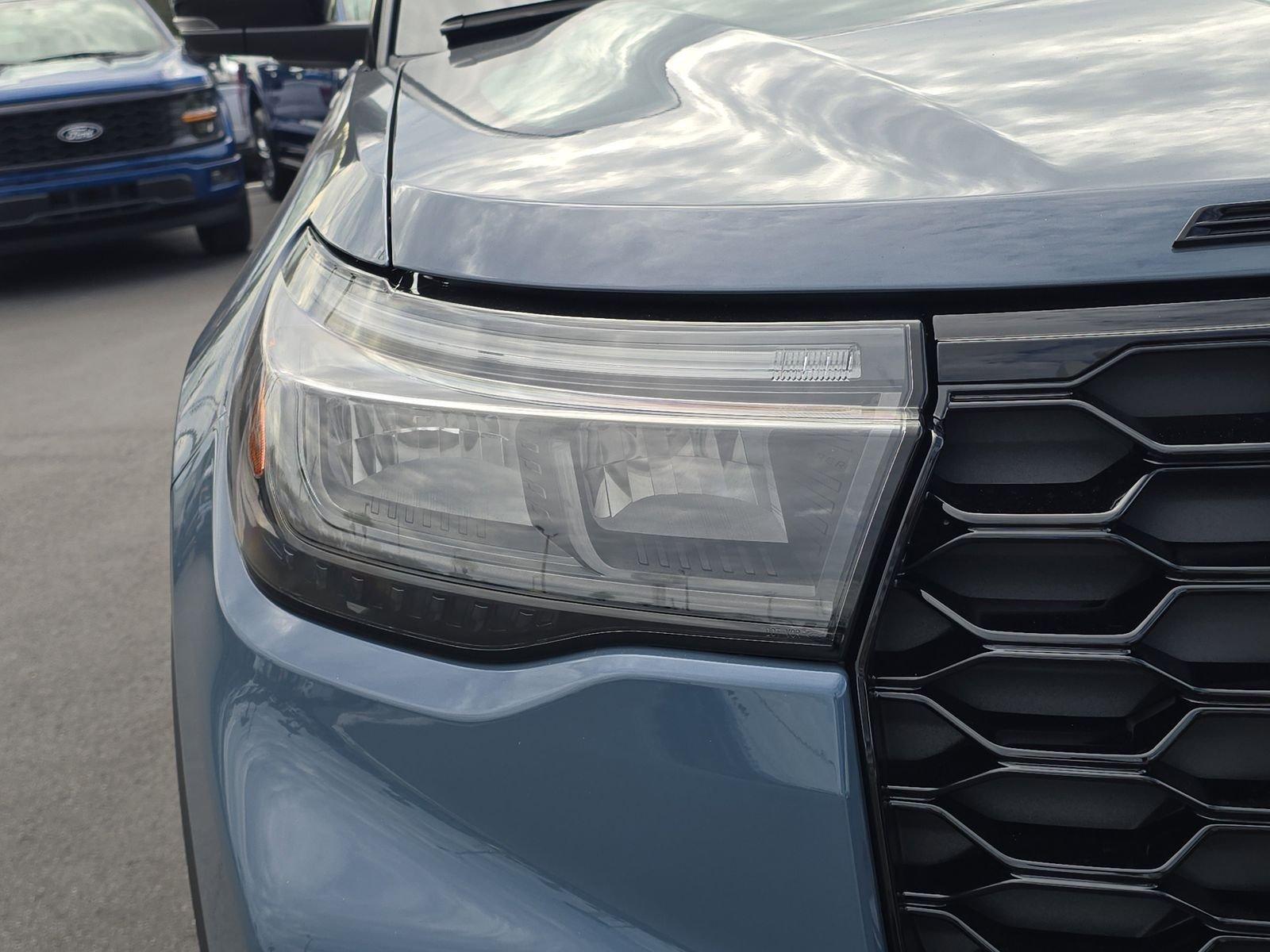 Ford Explorer St Rwd 4D Sport Utility - Thumbnail 8