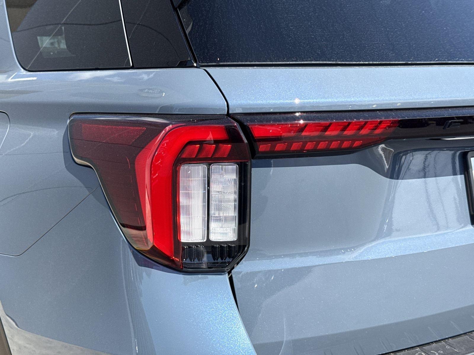 Ford Explorer St-Line Rwd 4D Sport Utility - Thumbnail 8