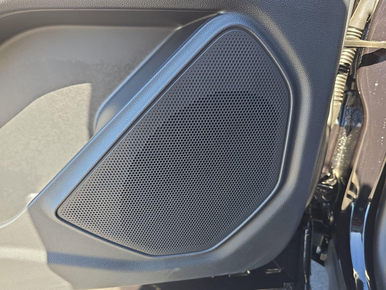 Ford Explorer Active Rwd 4D Sport Utility - Thumbnail 16