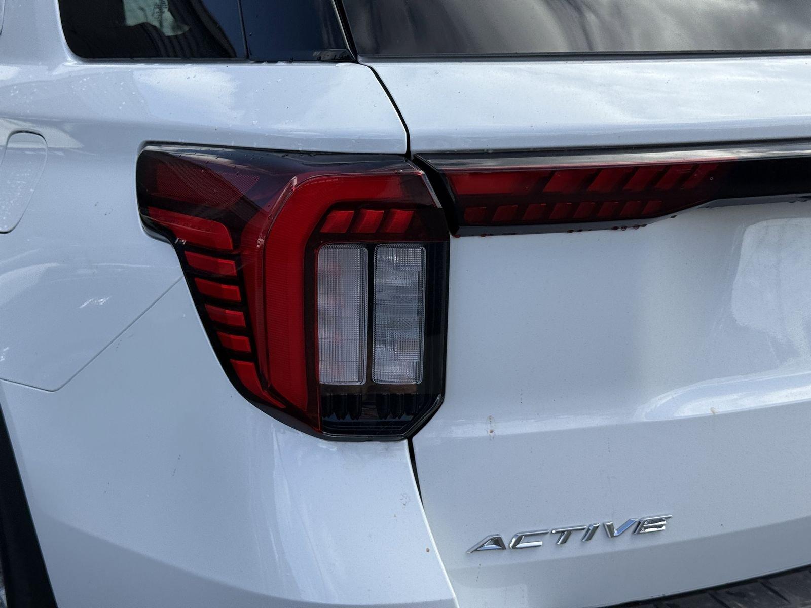 Ford Explorer Active Rwd 4D Sport Utility - Thumbnail 8