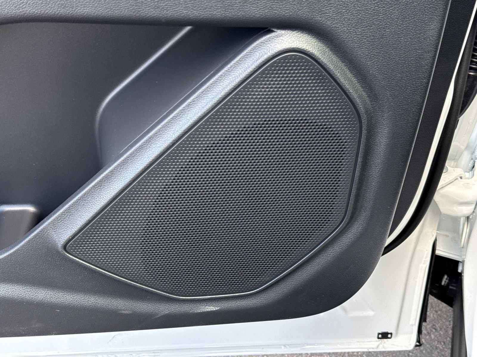 Ford Explorer Active Rwd 4D Sport Utility - Thumbnail 18