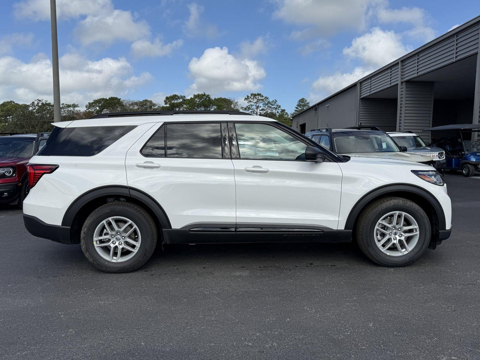 Ford Explorer Active Rwd 4D Sport Utility - Thumbnail 4